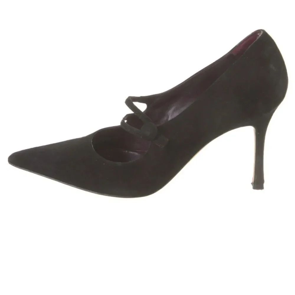 MANOLO BLAHNIK SUEDE POINTED TOE PUMP